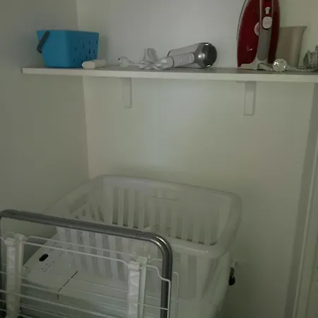 Beautiful And Bright 1st Floor Flat With Large Terrace - Center דירה