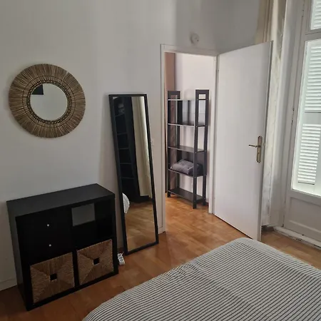 Lägenhet Beautiful And Bright 1st Floor Flat With Large Terrace - Center *