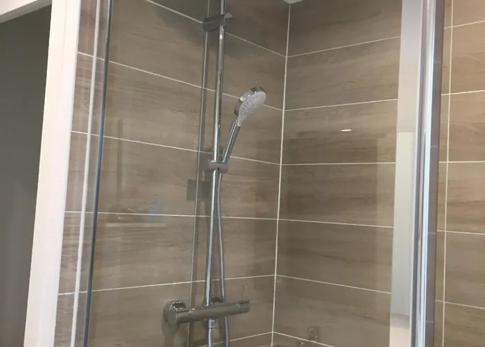 דירה Beautiful And Bright 1st Floor Flat With Large Terrace - Center *
