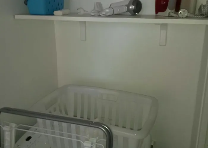 Beautiful And Bright 1st Floor Flat With Large Terrace - Center דירה